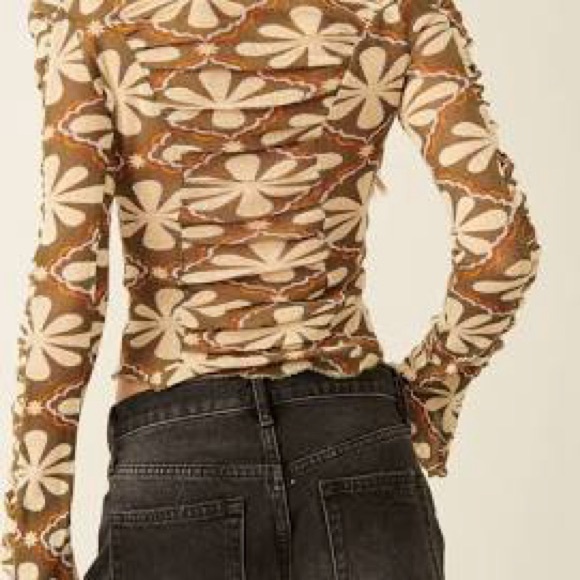 Free People Through the Meadow Foral V-Neck Top in Dried Basil - Picture 6 of 13